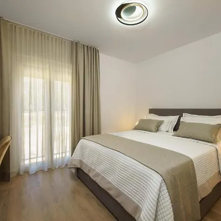 Bila Apartman Podstrana